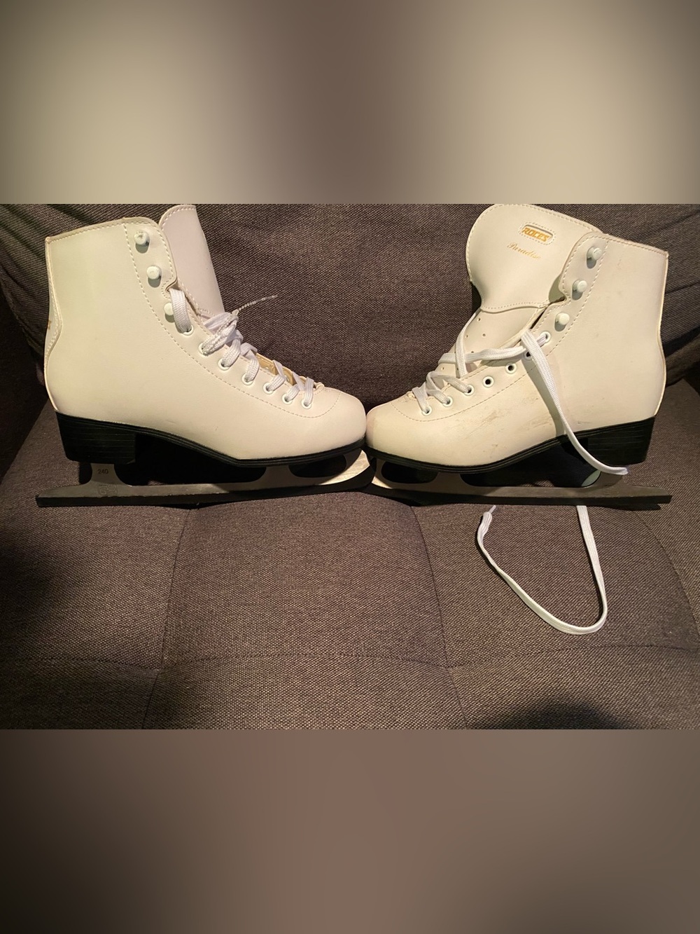 Roces Ice skates